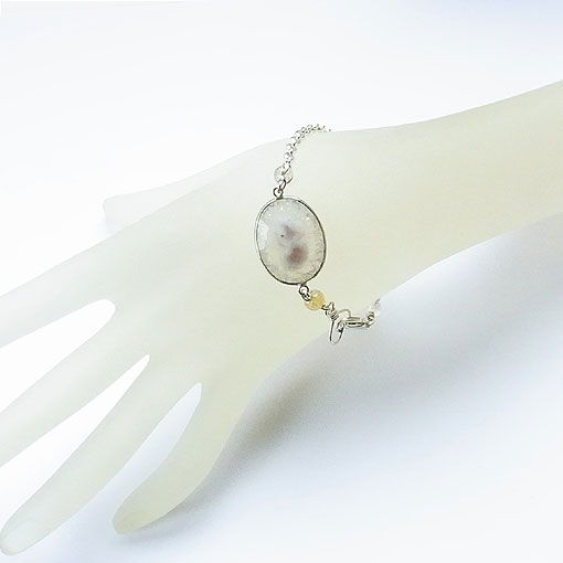 �\�[���[�N�H�[�c�̃u���X���b�g