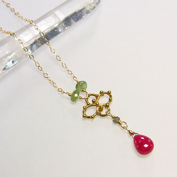 ���r�[�@�l�b�N���X