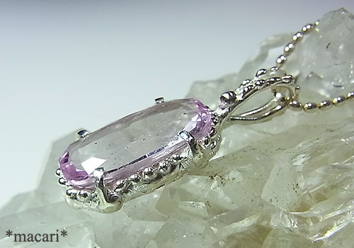 �N���c�@�C�g�̃y���_���g