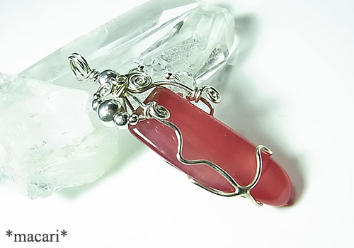 �k�C���Y�C���J���[�Y�̃��C���[�y���_���g