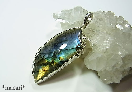 ���u���h���C�g�̃y���_���g