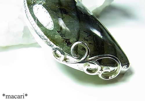 ���u���h���C�g�̃y���_���g