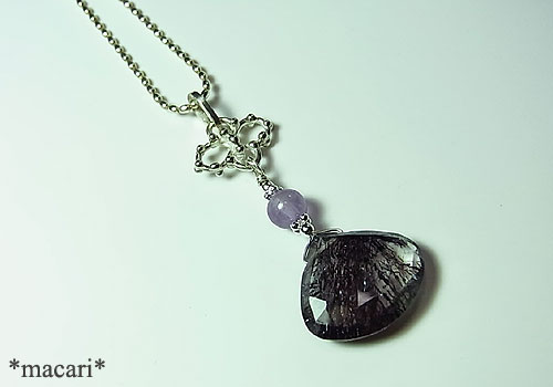 �C���N���[�W�����N�H�[�c�ƃ}���A���C�g�̃y���_���g