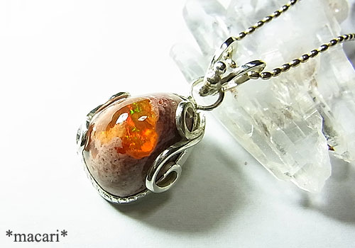 �J���e���I�p�[���̓����y���_���g