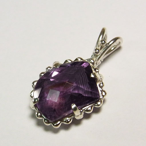 �t�@���g���A���V�X�g�@�y���_���g