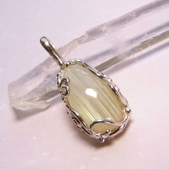 �z���C�g���u���h���C�g�@�y���_���g