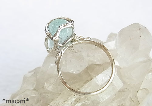 �A�N�A�}�������΃����O