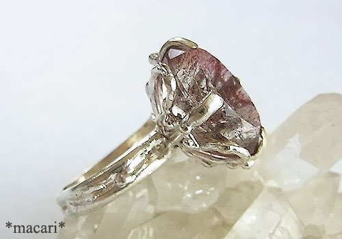 �C���N���[�W�����N�H�[�c�̃����O