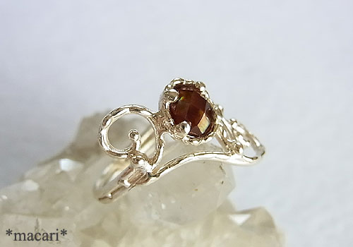 ���C���{�[�K�[�l�b�g�̃����O