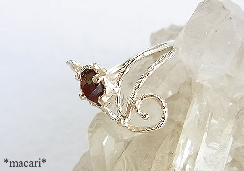 ���C���{�[�K�[�l�b�g�̃����O