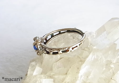 ���Y���C�g�E�A�t�K�i�C�g�̃����O