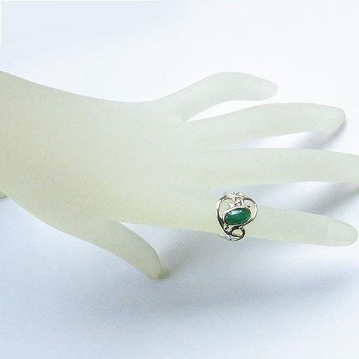 �G�������h�̓��������O