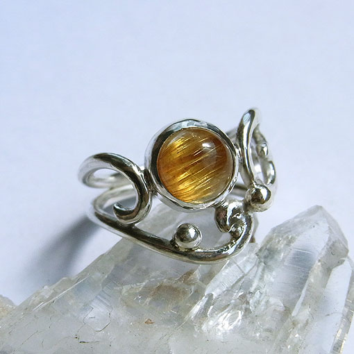 ���`���N�H�[�c�̓��������O