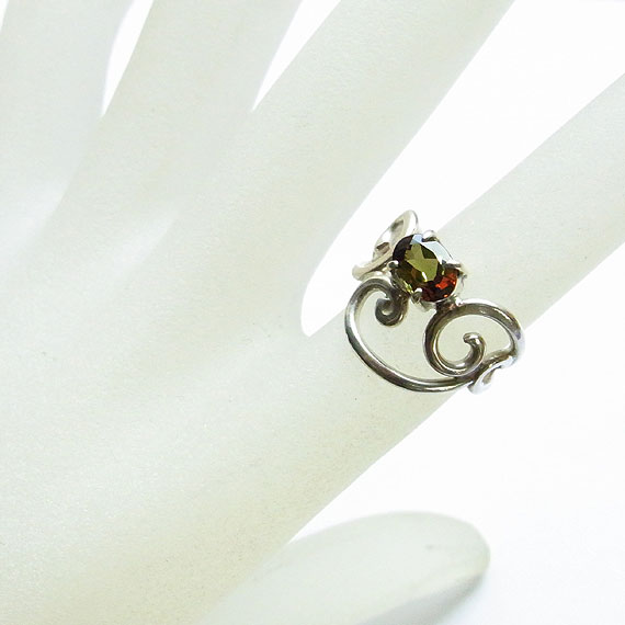 �A���_���T�C�g�@�A���_�����[�T�C�g�@�����O